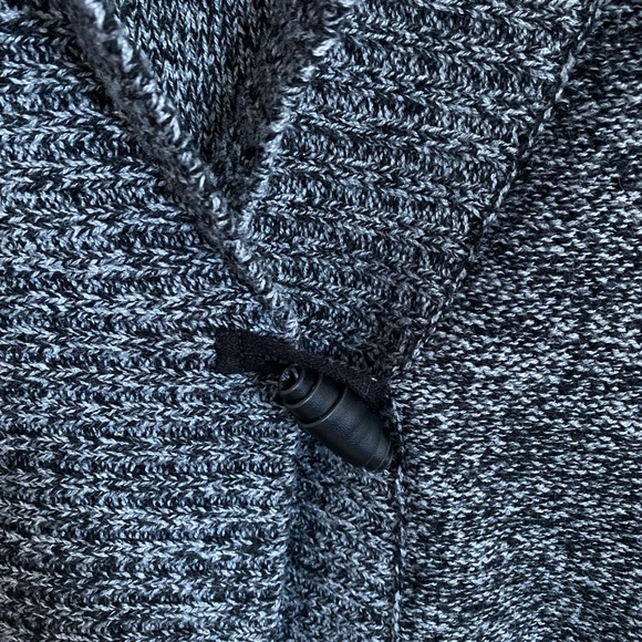 Black Tape_ Cable Knit Grey Sleeveless Vest Top - Picture 9 of 11